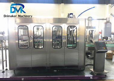 8000 BPH Plastic Gedreven Soda Bottelmachine met PLC Controle Elektrisch
